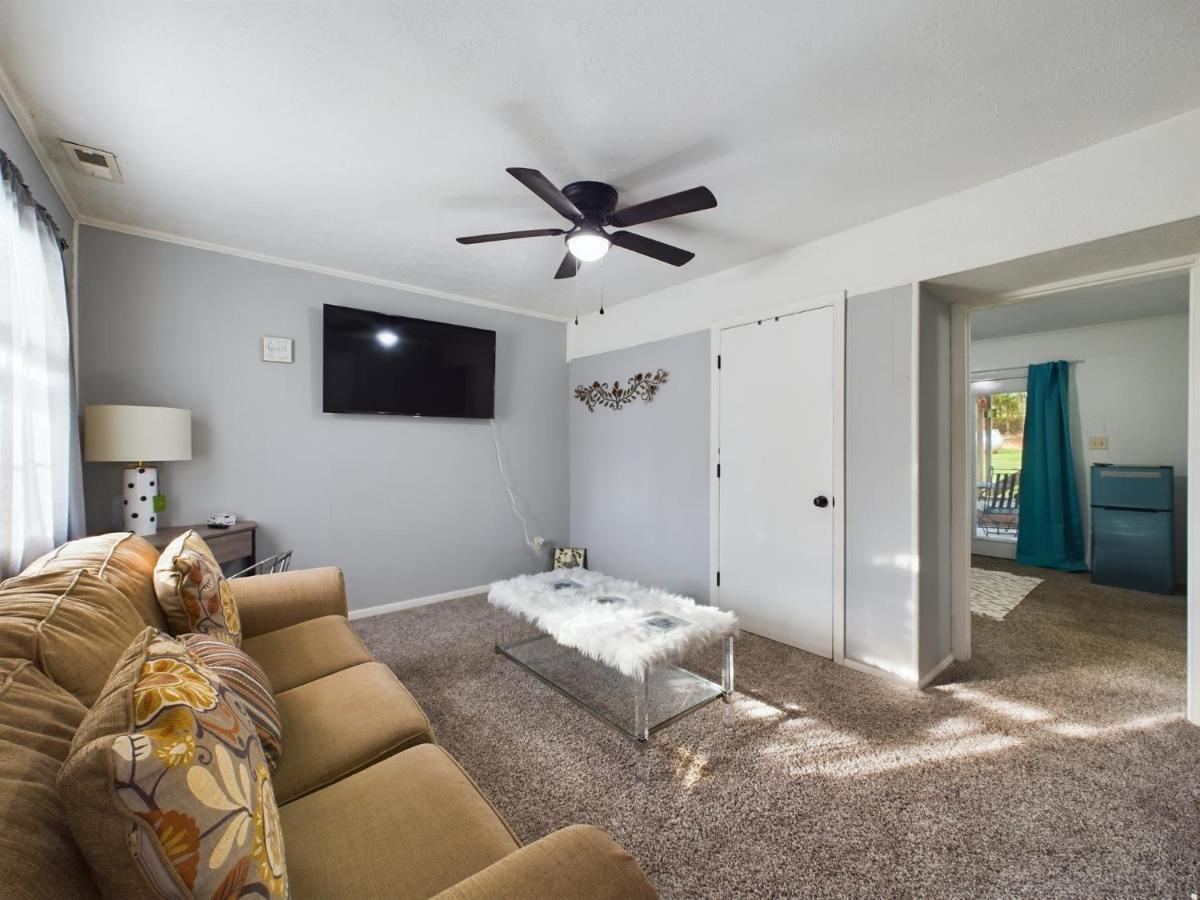 Pine Forest Zen Cottage - 10 Min To Fort Bragg Fayetteville Bagian luar foto