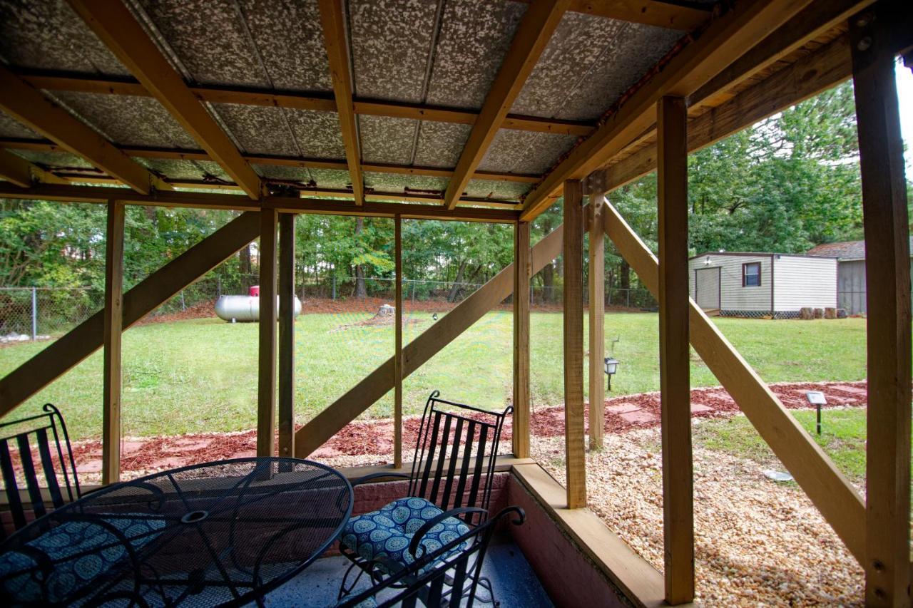 Pine Forest Zen Cottage - 10 Min To Fort Bragg Fayetteville Bagian luar foto