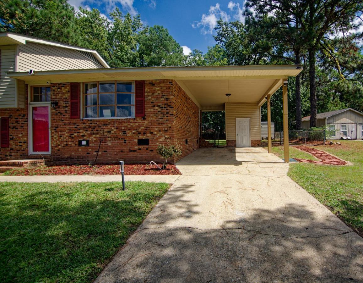 Pine Forest Zen Cottage - 10 Min To Fort Bragg Fayetteville Bagian luar foto