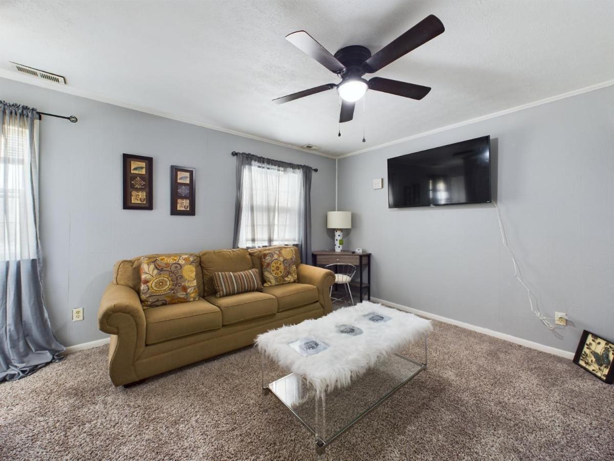 Pine Forest Zen Cottage - 10 Min To Fort Bragg Fayetteville Bagian luar foto